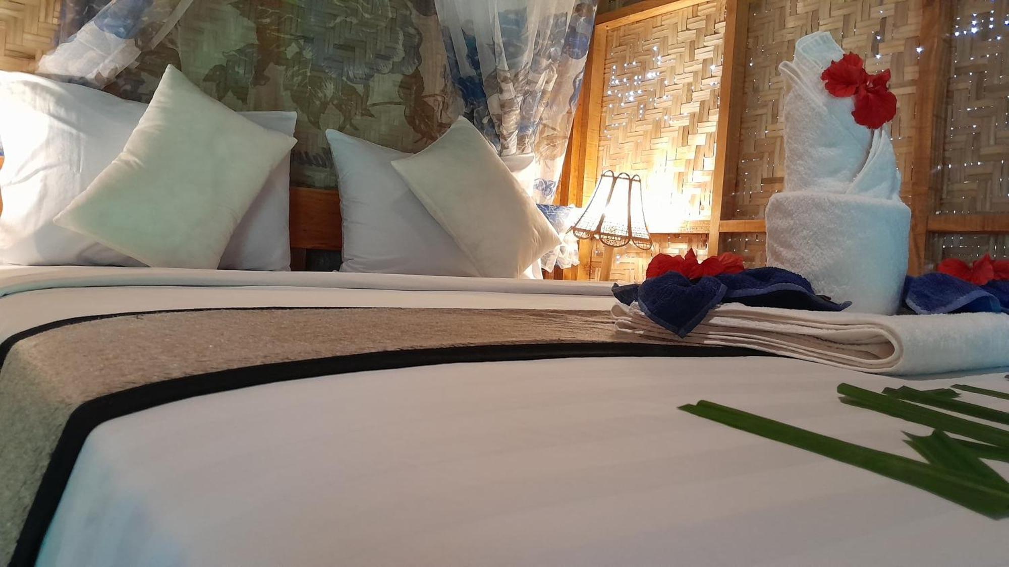Bayan Exotic Homestay Сенару Екстериор снимка